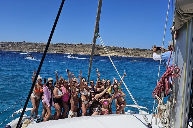 Half Day Scenic Catamaran Experience - Snorkeling and paddle boards: how to use the included gear well
