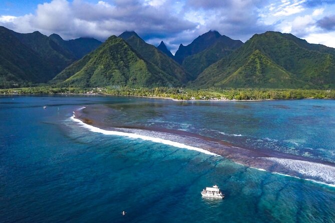 Half day Tahiti Peninsula and Teahupoo boat tour (shared boat) - Snorkeling on a white sand bar coral garden: small time, big reward