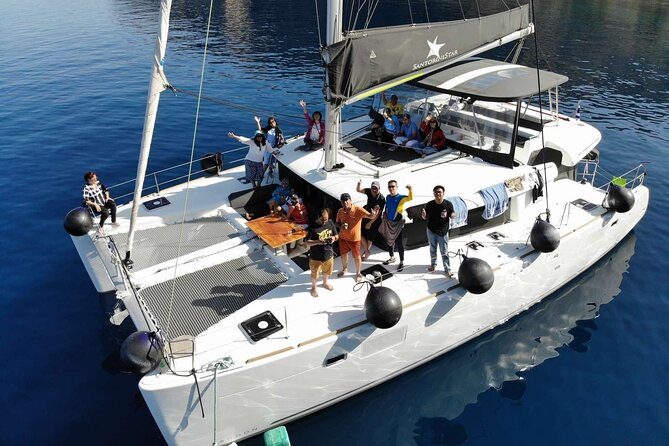 Half-Day Tailor-made Private Catamaran Cruise in Santorini - Thirassia: 30 minutes to see the other side of the eruption