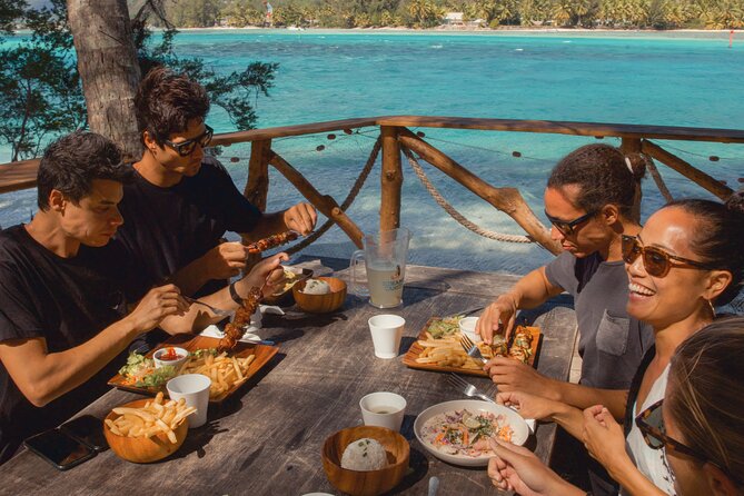 Half Day Tour lagoon discovery marine fauna flora small group - The guides: local island style and real pointers