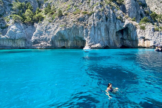 Half day tour of Capri by private boat - Villa Malaparte and Punta Carena: seeing the dramatic coast you usually miss