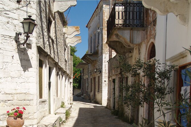 Half-Day Tour of Naxos Island (up to 7 pax) - Key points to know
