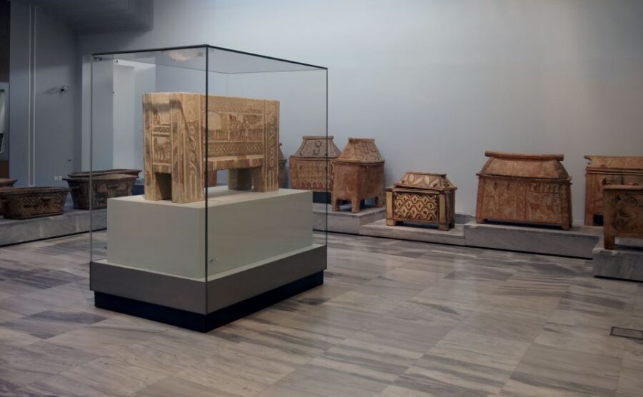 Heraklion Archaeological Museum Ticket & Audio Guide - Your Museum Game Plan: Go Chronological, Then Slow Down