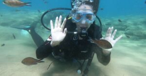 Heraklion: Beginner Scuba Diving Lesson with PADI Instructor - Your PADI classroom intro: what you practice before you go underwater