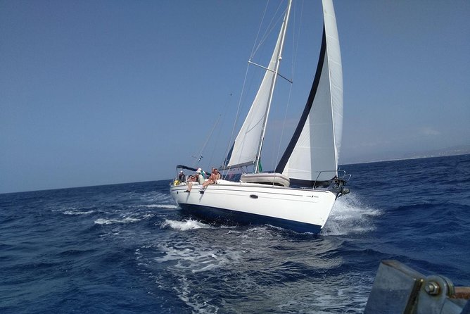 Heraklion | Half day Sailing cruise to Dia Island - Snacks, soda, and coffee/tea: small inclusions that change the mood