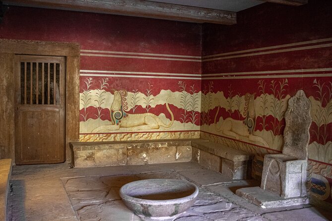 Heraklion Highlights: Knossos, Museum & Historic City Drive - A Private Heraklion Day Built Around Knossos and Minoans