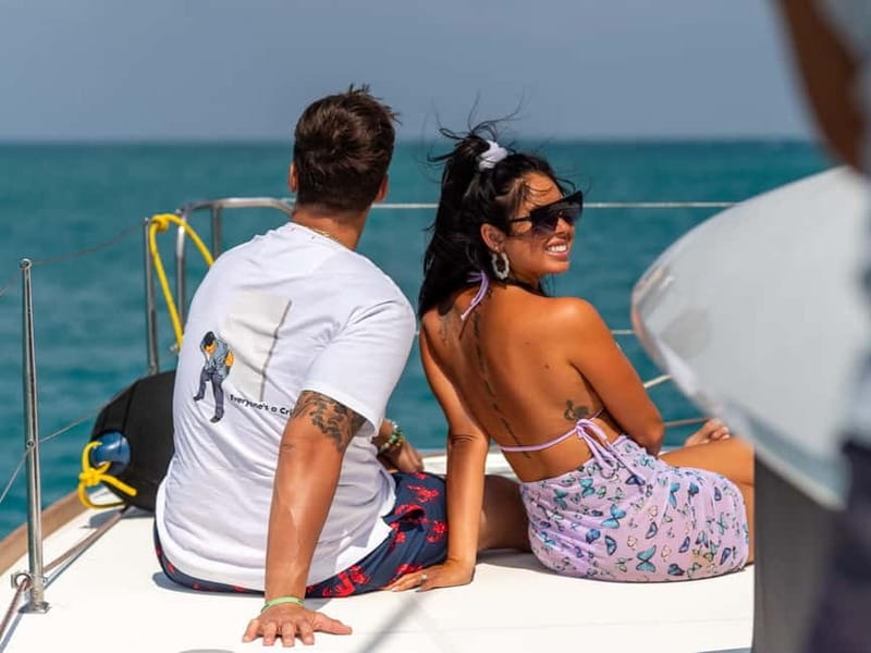 Heraklion: Luxury Catamaran Cruise to Dia Island with Lunch - Drinks, Comfort, and the Onboard Vibe