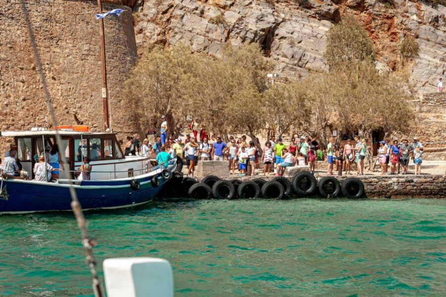 Heraklion: Spinalonga, Agios Nikolaos, Elounda & Plaka Tour - Elounda Harbor and the ferry ride to Spinalonga: travel that’s part of the show
