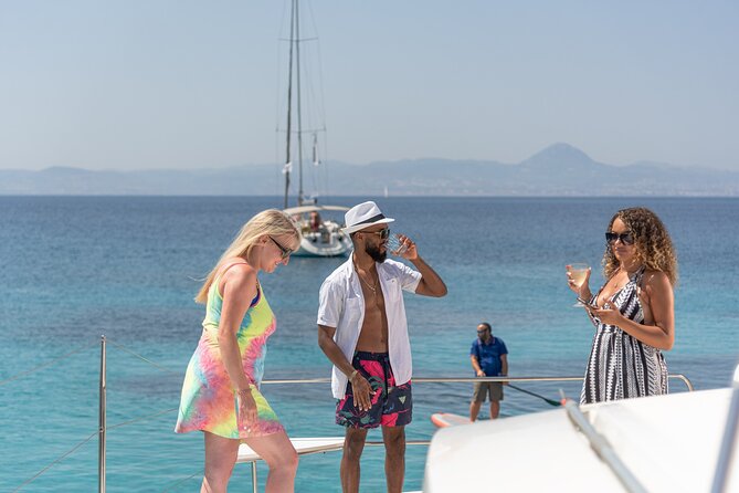 Heraklion: Sunset Luxury Cruise with Sushi and Open Bar - Drinks and food: sushi meets Cretan staples (with open bar limits)