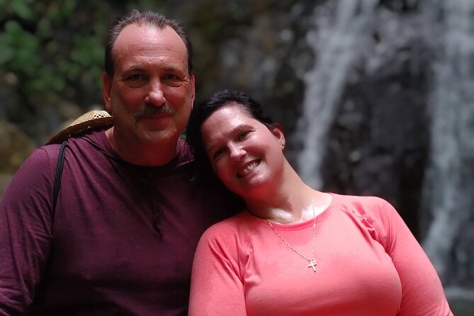 Hike 10 waterfalls in Jaco lunch included - Stop 2 at Finca Los Solís: Cocoa, Bananas, and Medicinal Plants