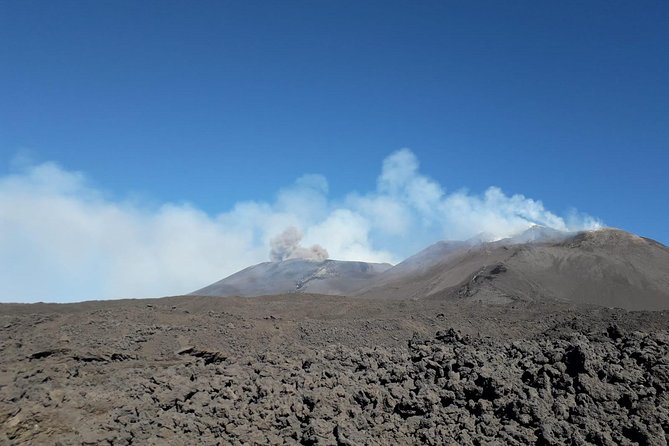 Hiking at 2900m on Mount Etna - 8am Catania pickup and the practical pace of the day