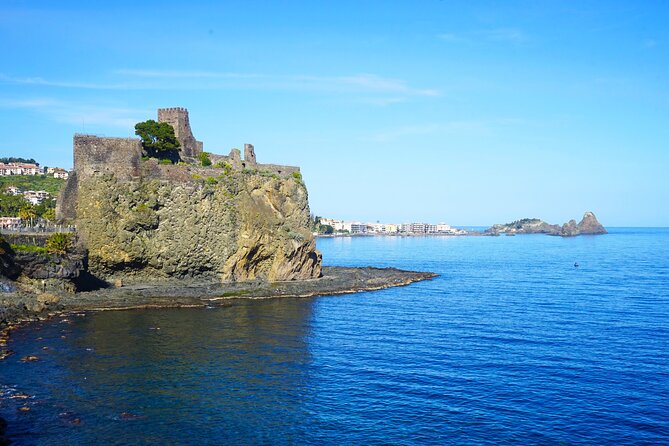 Hop on hop off Catania-Acicastello-Acitrezza panoramic bus - Key details you should pin before you go
