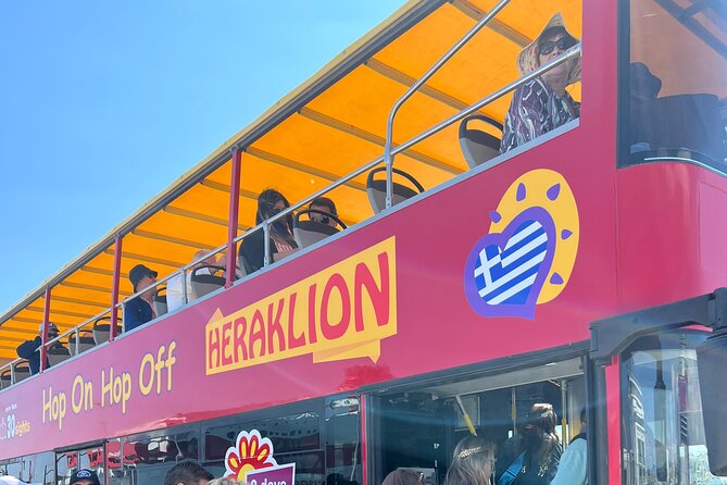 Hop-On Hop-Off Sightseeing Bus Tour in Heraklion - Finding the right bus in a sea of look-alikes
