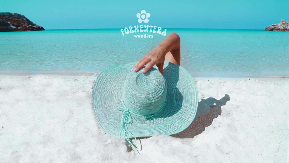 Ibiza: Boat Trip to Formentera with Open Bar and Paella - S’Espalmador: Photos, Aperitif, and a First Round of Sea Time