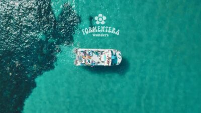 Ibiza: Boat Trip to Formentera with Open Bar and Paella - Getting To Happiness Beach Ibiza and Boarding Smoothly