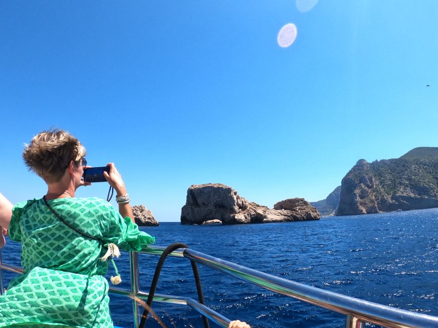Ibiza: Boat Trip to Margaritas Islands and Aquarium Ticket - The Margaritas Islands Swim Stop: The Splash Finale