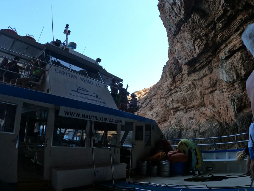 Ibiza: Boat Trip to Margaritas Islands and Aquarium Ticket - Drinks and Food Included: What That Changes for Your Budget