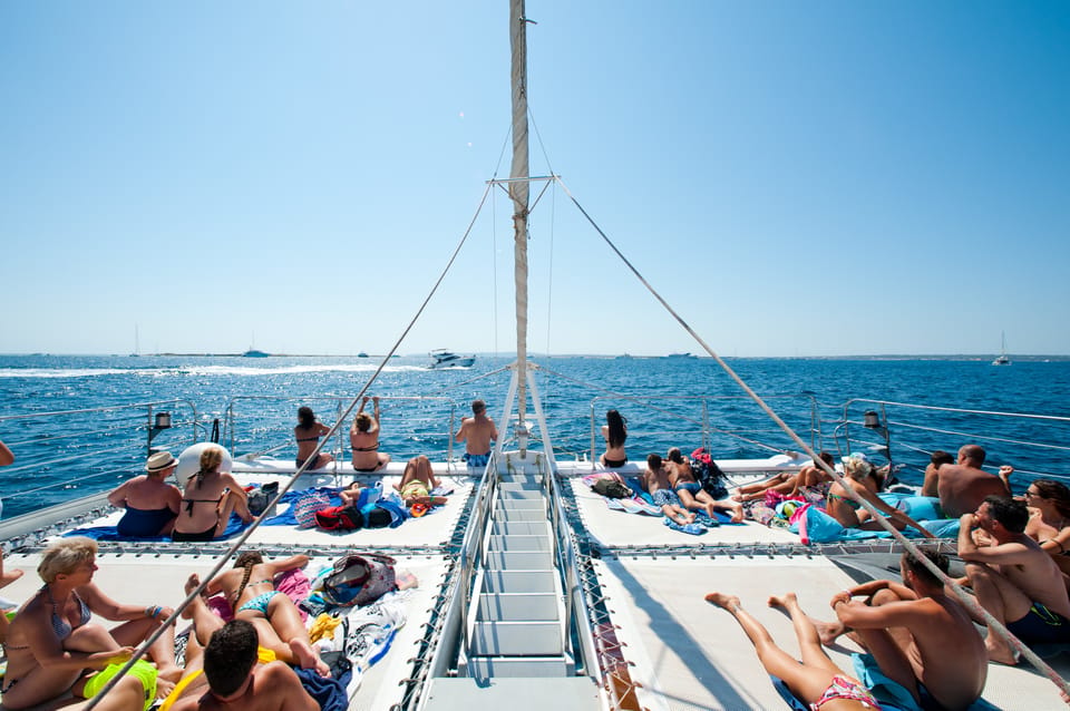 Ibiza: Catamaran Cruise to Formentera with Meal and Drinks - FAQ