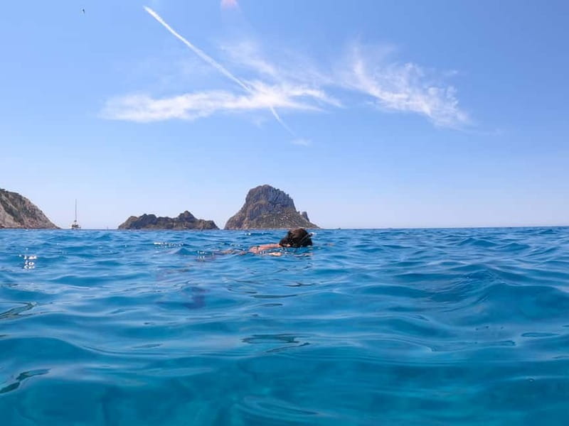 Ibiza: Es Vedrà Boat Tour with Swimming Stop - Entering the Es Vedrà zone: photo stop and the real show of the island