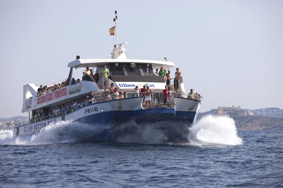 Ibiza: Figueretas Round-Trip Transfer to Formentera - On-board experience: room, views, and the bar you’ll use
