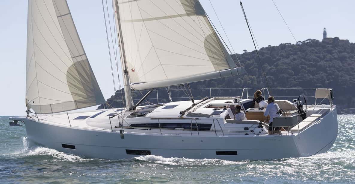 Ibiza: Midday or Sunset Sailing with Snacks and Open Bar - Boarding at Ibiza’s marina: what the first hour is really like