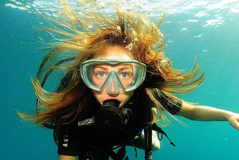 Ibiza Scuba Diving for Beginners and Snorkeling - Sailing Out: The Solarium Is More Than a Nice View