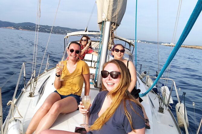 Ibiza sunset boat trip with appetizers and champagne, 6 guests - Who This Sunset Boat Trip Suits Best