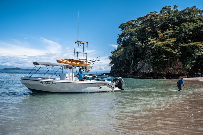 Isla Tortuga boat tour - from Paquera - Tortuga Island: four hours that balance beach time and snorkeling