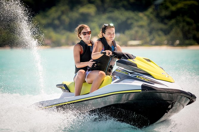Island jet tour - Cruising motus and that famous turquoise: what the ride actually feels like