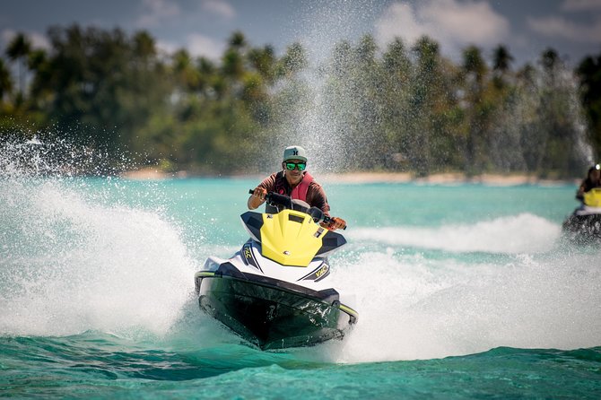 Island jet tour - Driver swap and first-time comfort: how the tour supports different riders