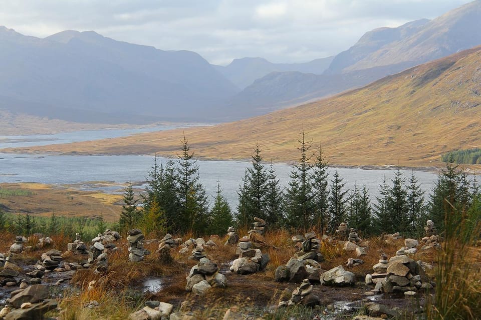 Isle of Skye: Online Road Trip Travel Guide - Portree, Dunvegan, Broadford, and Neist Point: your anchors for food, pace, and views