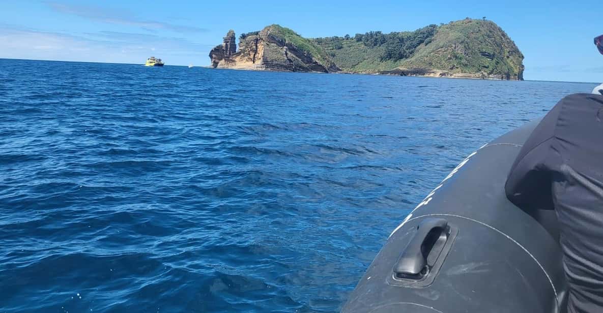 Islet Tour- Ilhéu de Vila Franca do Campo - Why the Ilhéu de Vila Franca do Campo boat loop is worth your hour