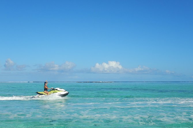 Jet-ski excursion 3 hrs Jet ski excursion to Moorea (single or two-seater) - Meeting At Moorea Activities Center: Opunohu First