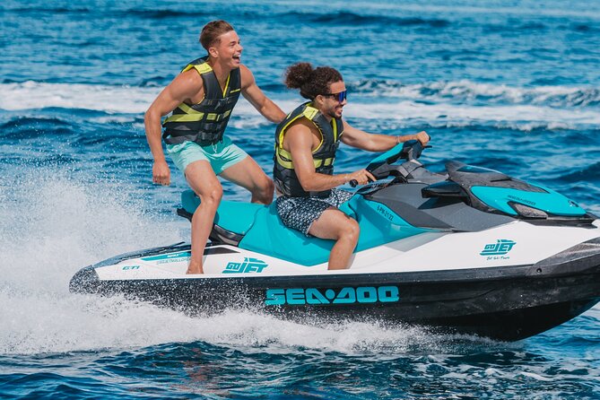 Jet Ski Rental In Alcudia - Age rules and ID: the part you must not wing