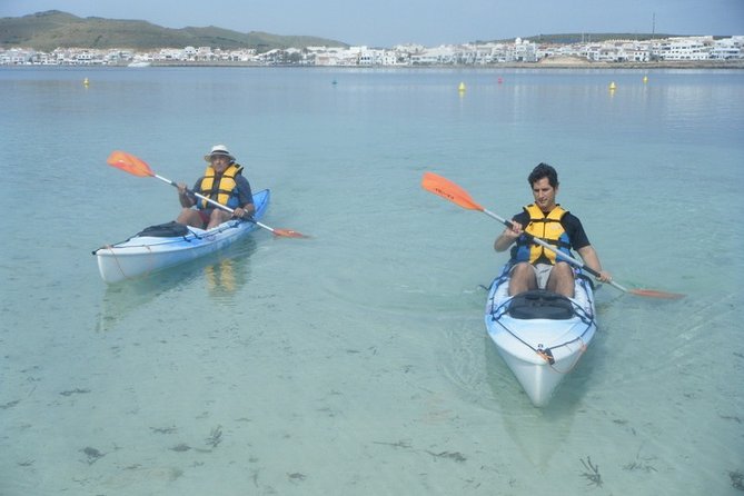 Kayak Rental Menorca - What you actually get: kayak, paddles, and a hermetic tank
