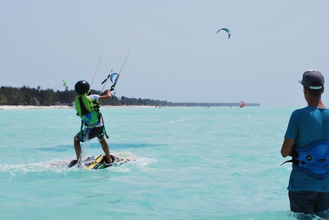 Kitesurf School in Corralejo Book Your Classes - Key things to know before you kite in Corralejo