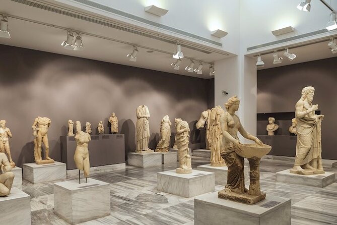 Knossos & Archaeological Museum Shared Guided Tour from Chania - On the bus: Cretan customs, plus real comfort