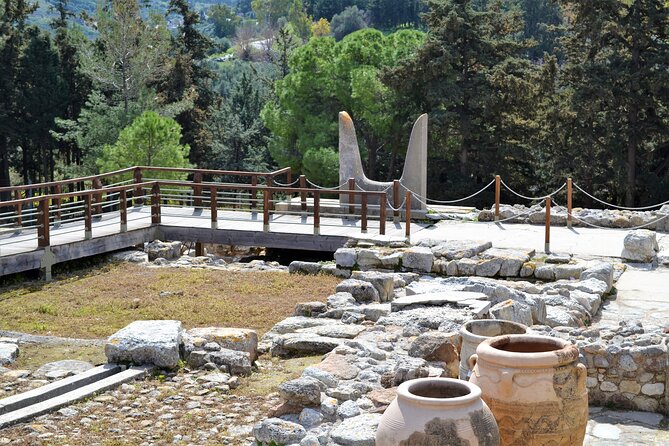 Knossos & Archaeological Museum Shared Guided Tour from Chania - Stop 3: Heraklion city walk and sights between stops