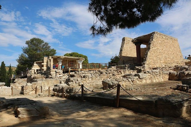 Knossos Palace Guided Walking Tour - Price and value: what you’re really paying for