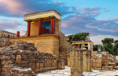 Knossos Palace & Heraklion Full-Day Tour from Chania Area - Knossos Palace: How the Guide Makes the Myths Make Sense