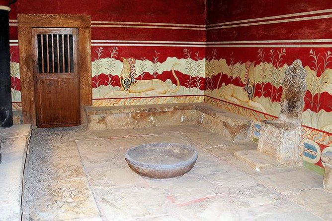 Knossos Palace Skip-the-Line Ticket (Shared Tour Group) - Small Group Comfort: Headsets, Question Time, and a Human Pace