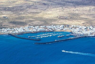 La Graciosa at your leisure (bus transfer and return ferry ticket) - Getting To Orzola: Your Main Timing Check