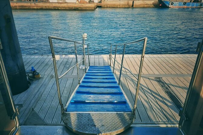 La Graciosa at your leisure (bus transfer and return ferry ticket) - Timing the Day: How to Avoid the 16:00 Panic