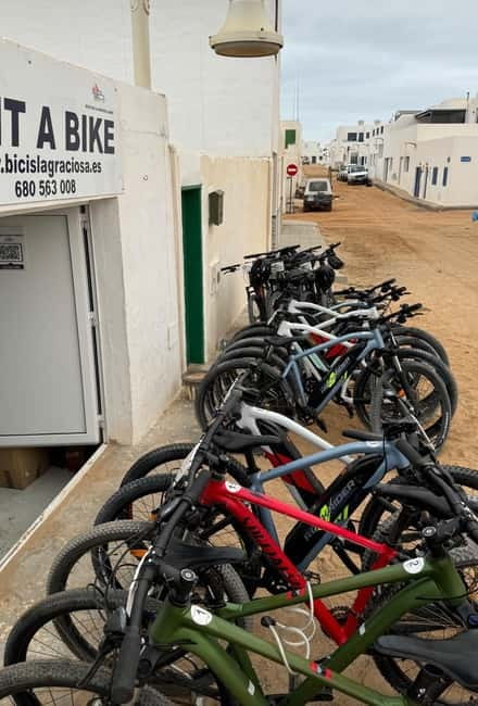 La Graciosa: Rent your ELECTRIC BIKE and explore the island at your own pace. - Why La Graciosa by bike feels like a different Spain
