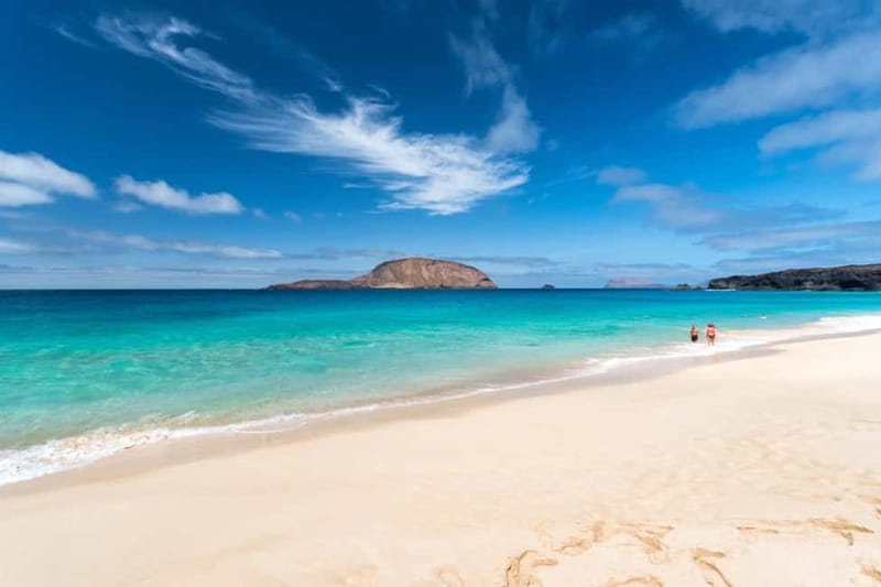 La Graciosa: Rent your ELECTRIC BIKE and explore the island at your own pace. - Amber Beach dunes in the north: sand, wind, and natural textures