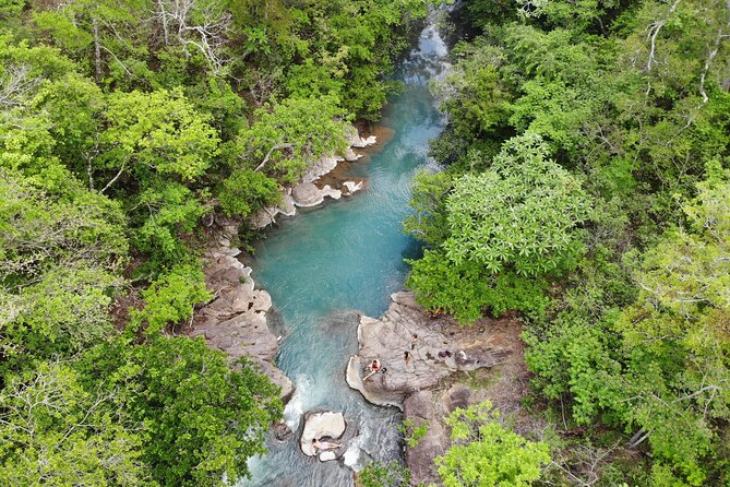 La Leona waterfall Cliffjumping White water Tubbing PrivateTour - Your included lunch, snacks, and drinks (and how to handle them)