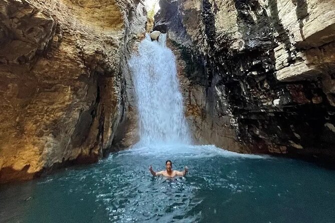 La Leona waterfall Cliffjumping White water Tubbing PrivateTour - Guides who change the vibe of the day