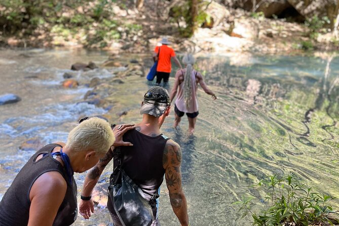 La Leona Waterfall Guided Tour+Transportation - Footwear, Bags, Bugs, and the Little Things That Prevent Regrets