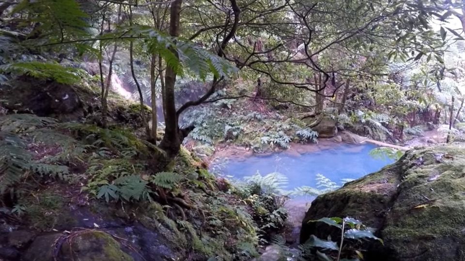 Lagoa do Fogo: Guided Volcano Geo Tour w/ Hotsprings Bathing - Getting to the start: Vila Franca do Campo marina and optional pickup
