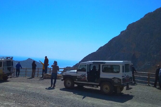 Land Rover Safari: Tripitis Gorge and Beach, South Crete - Lunch by the water: what you get and how to plan around it